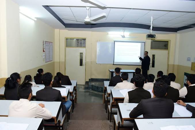 Yashwant Paramedical College, Nanded